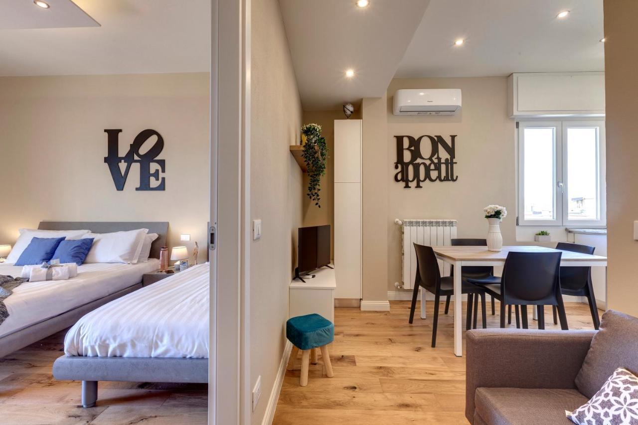 Khione Apartment By Mamo Firenze Kültér fotó
